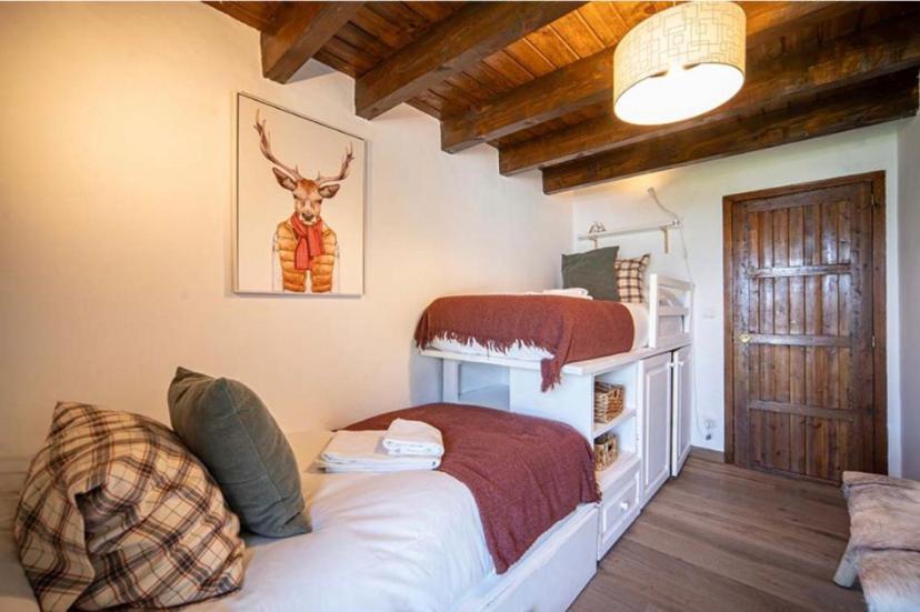 Casa Catania-Acogedora Casa Con Impresionantes Vistas-Fibra Optica Villa Salardú Buitenkant foto