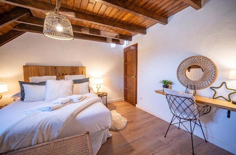 Casa Catania-Acogedora Casa Con Impresionantes Vistas-Fibra Optica Villa Salardú Buitenkant foto